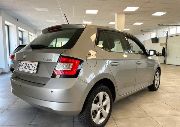 Skoda Fabia cena 39900 przebieg: 175680, rok produkcji 2016 z Suwałki małe 277